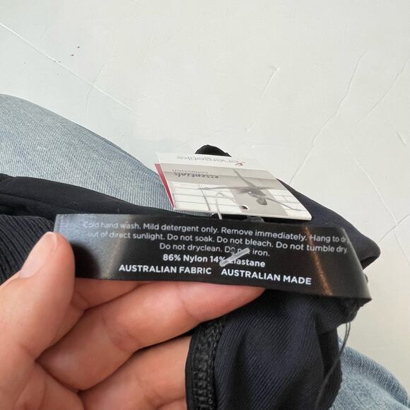 NWT Energetiks Size Ch Med (8-9Y) Samantha Leotard - Picture 6 of 6